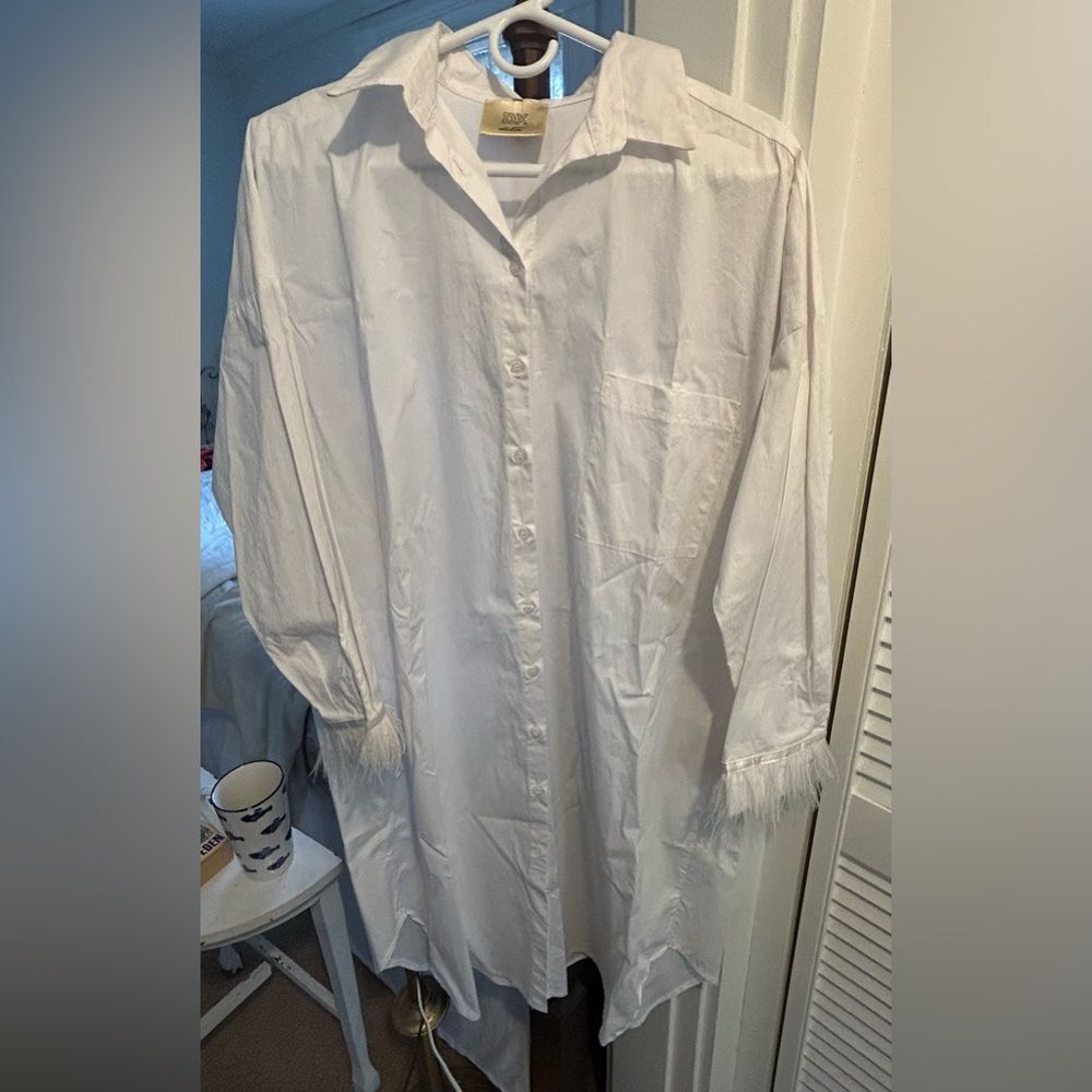 DX Collection White Button-Down Tunic with Fringe Sleeves